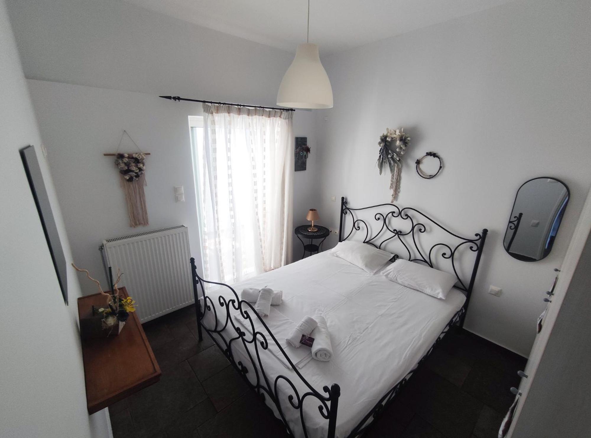 Portolos Apartments - Filiatro 바티 외부 사진